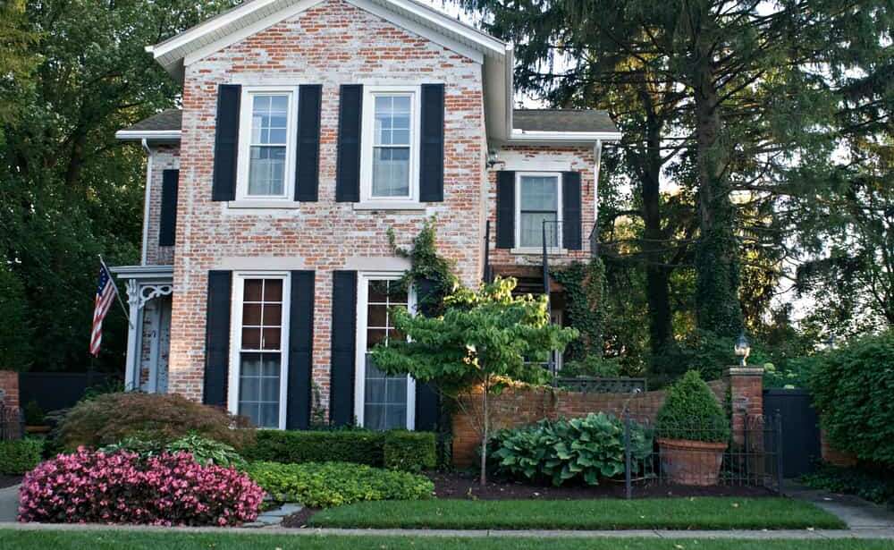 The Pros and Cons of Painting Over Brick